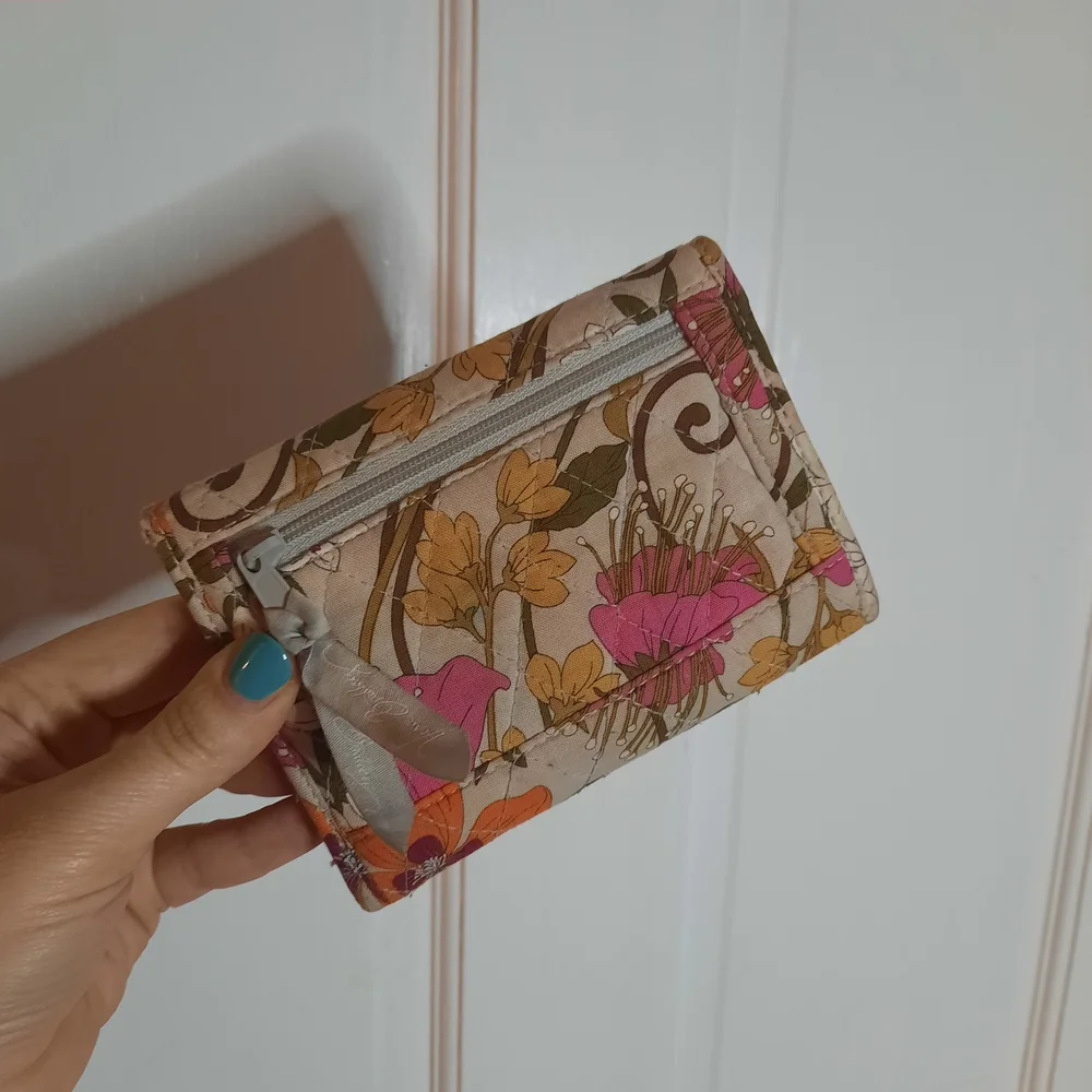 Vera Bradley Symphony in Hue Quilted Trifold Wallet‎ Floral Pink Orange Yellow
